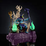 Action Figure: Masters of the Universe: New Eternia Masterverse "Skeletor & Throne"