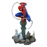 Marvel Comic Gallery PVC Statue: Spider-Man (Lamppost)