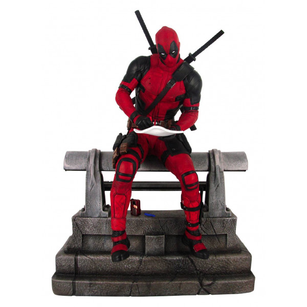 Marvel Statue Movie Premier Collection: Deadpool