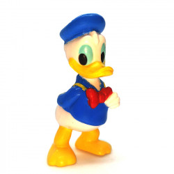 Mini Figure: Donald Duck with hand on his back