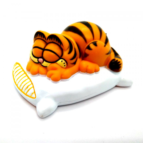 Mini Figure: Garfield sleeping on a pillow