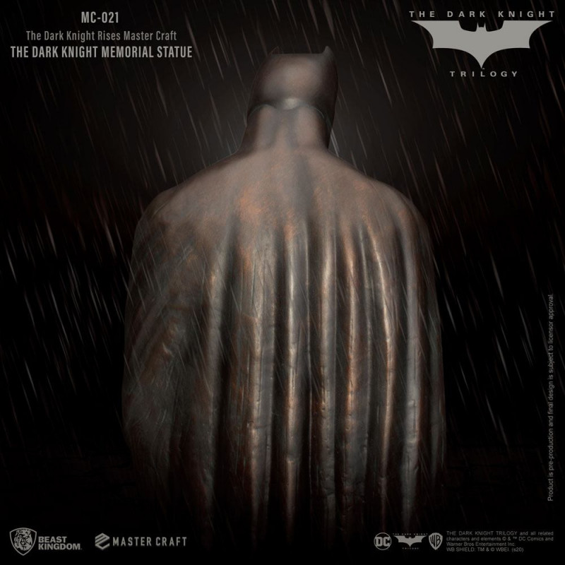 The Dark Knight Rises Master Craft Statue: The Dark Knight Memorial Batman  - PS-DC00004