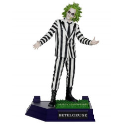 MOVIE MANIACS Action Figure: Beetlejuice (includes collector card & bonus items)