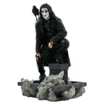 The Crow Diamond Select Gallery PVC Statue: Rooftop