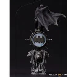 Batman Returns Deluxe Art Statue "BATMAN" (Scale 1/10)