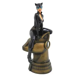 DC Gallery Dioramas: PVC Statue "Catwoman"