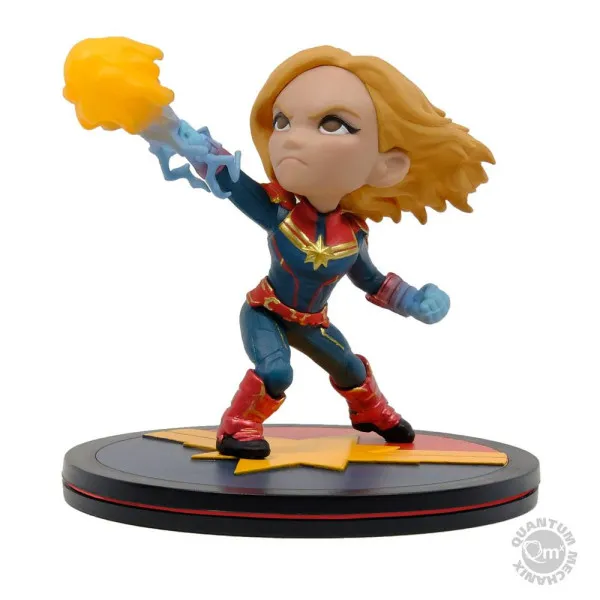 Q-Fig Diorama: Captain Marvel