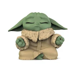 Star Wars Mandalorian Bounty Collection: The Child meditates