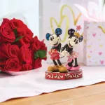Disney Traditions του Jim Shore: Mickey and Minnie Mouse Tails of True Love
